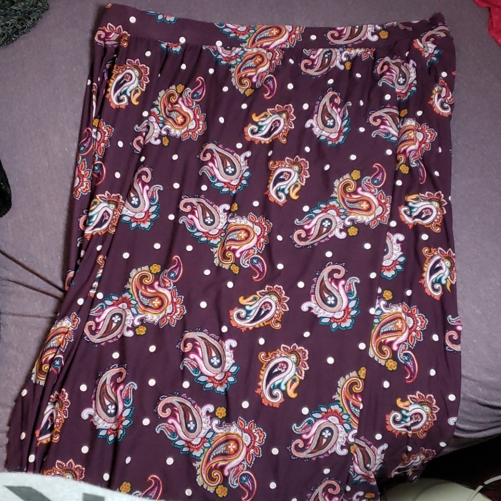 Stretchy maxi skirt